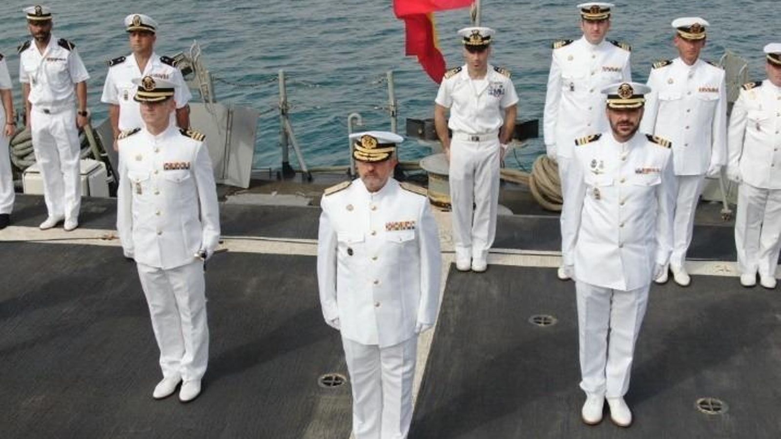 Ceremonica de cambio de mando en la fragata 'Navarra', con el capitán de fragata Valentín Calvar Cerecedo como nuevo comandante.