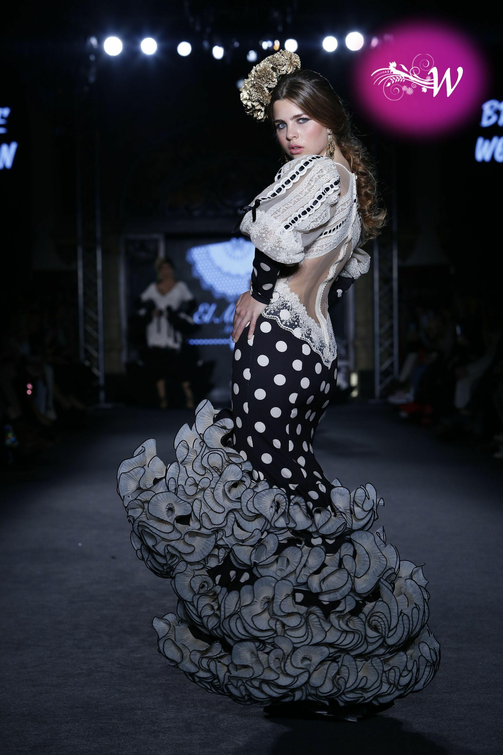 El abanico artesanía expone su colección 2020 en un desfile en We Love Flamenco, todas las fotos