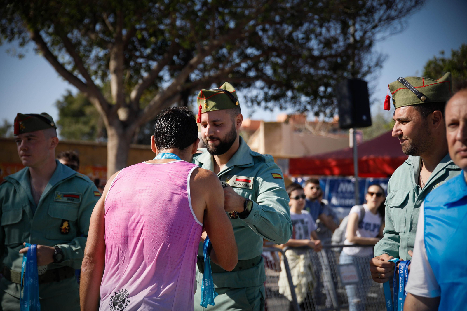 Imágenes de la llegada de la Media maratón Ciudad de Almería