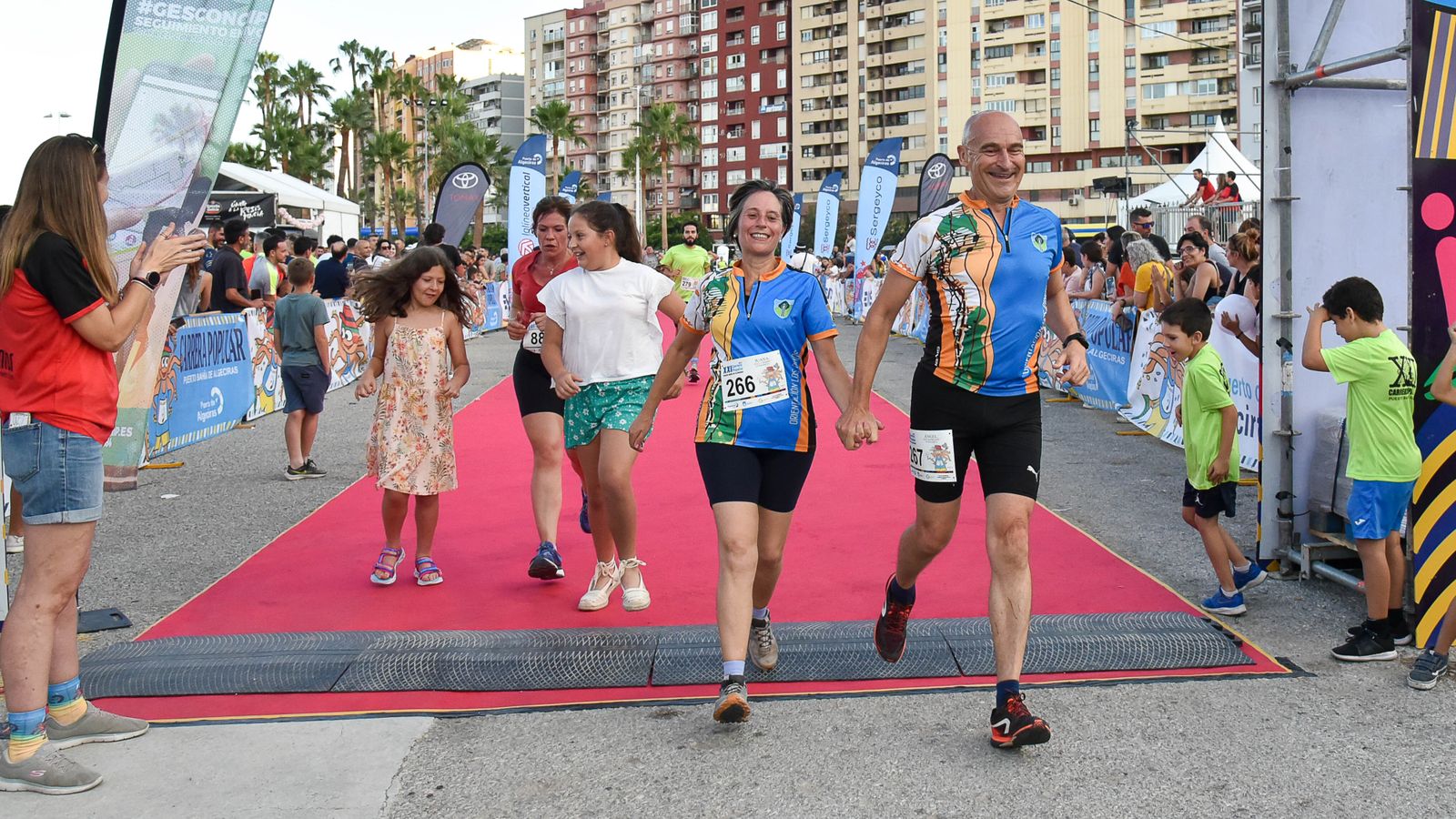 Búscate en la galeria de adultos de la XXI Carrera Popular Puerto Bahía de Algeciras