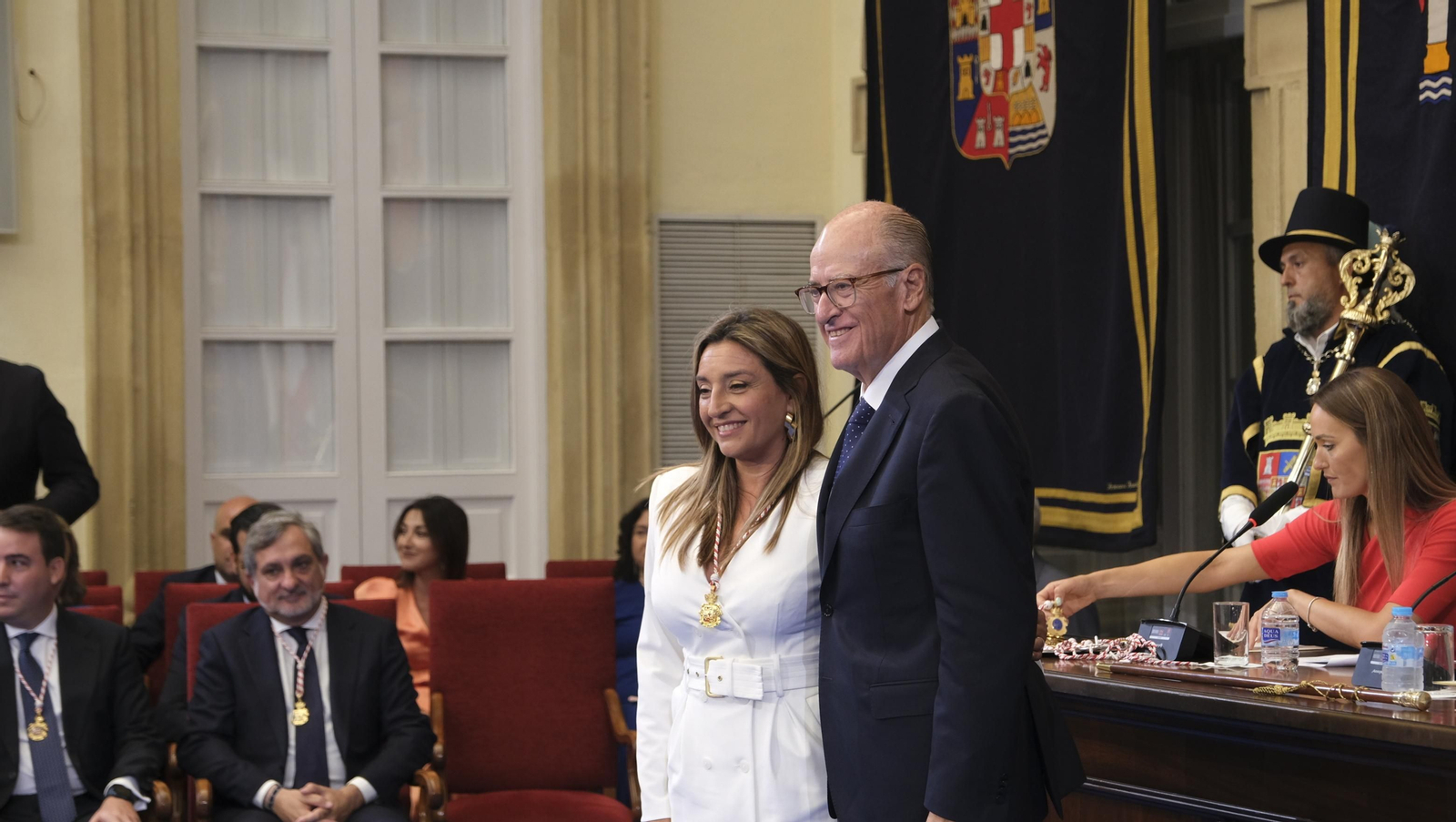 Imágenes del acto de constitución de la Diputación de Almería