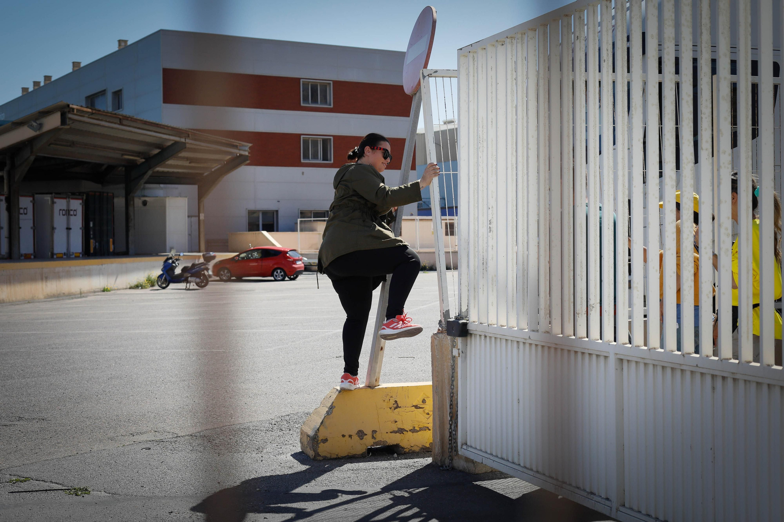 Los agricultores colapsan el puerto de Almería
