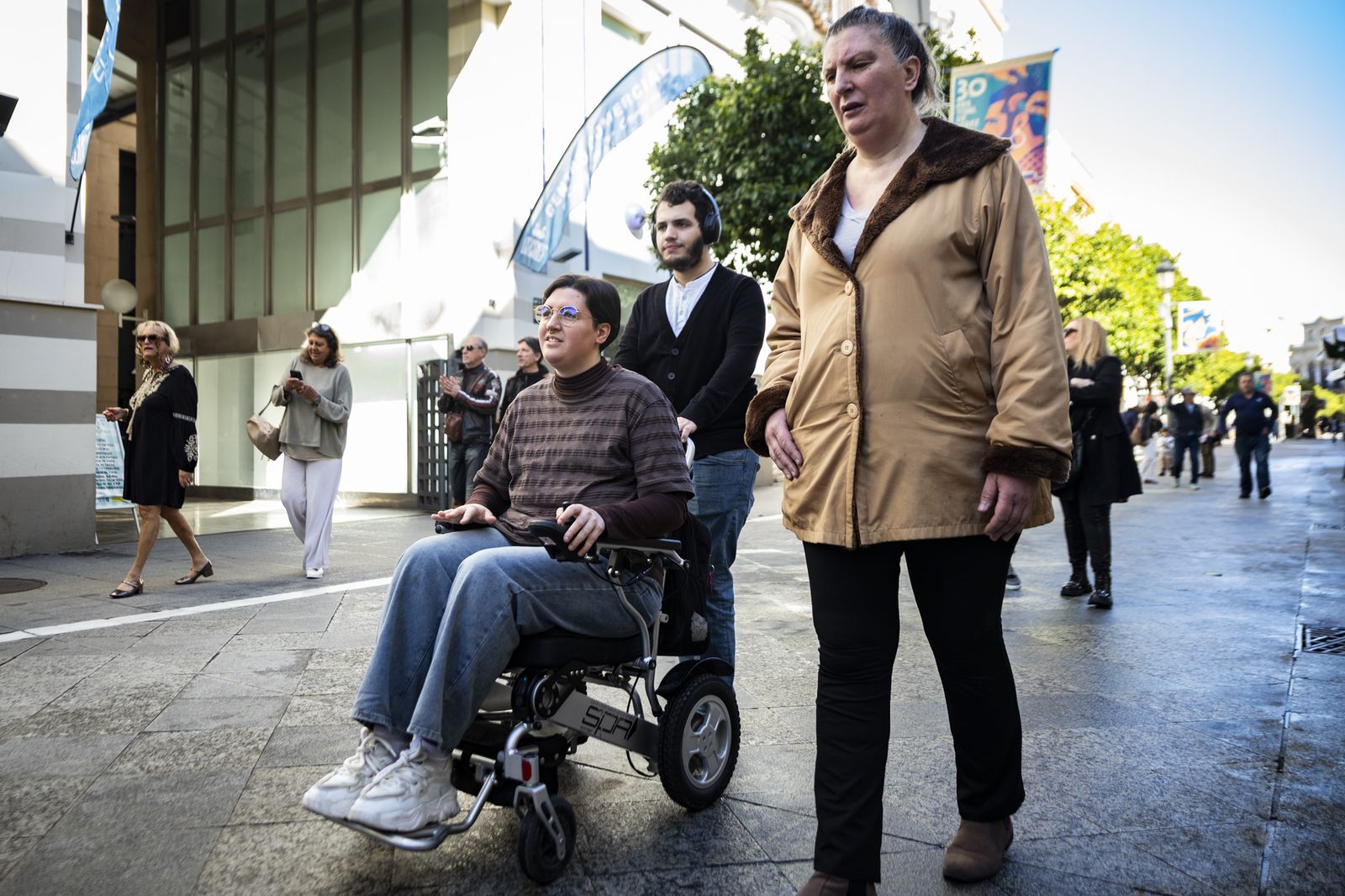 Imágenes de la marcha solidaria de las asociaciones de enfermedades raras en Jerez