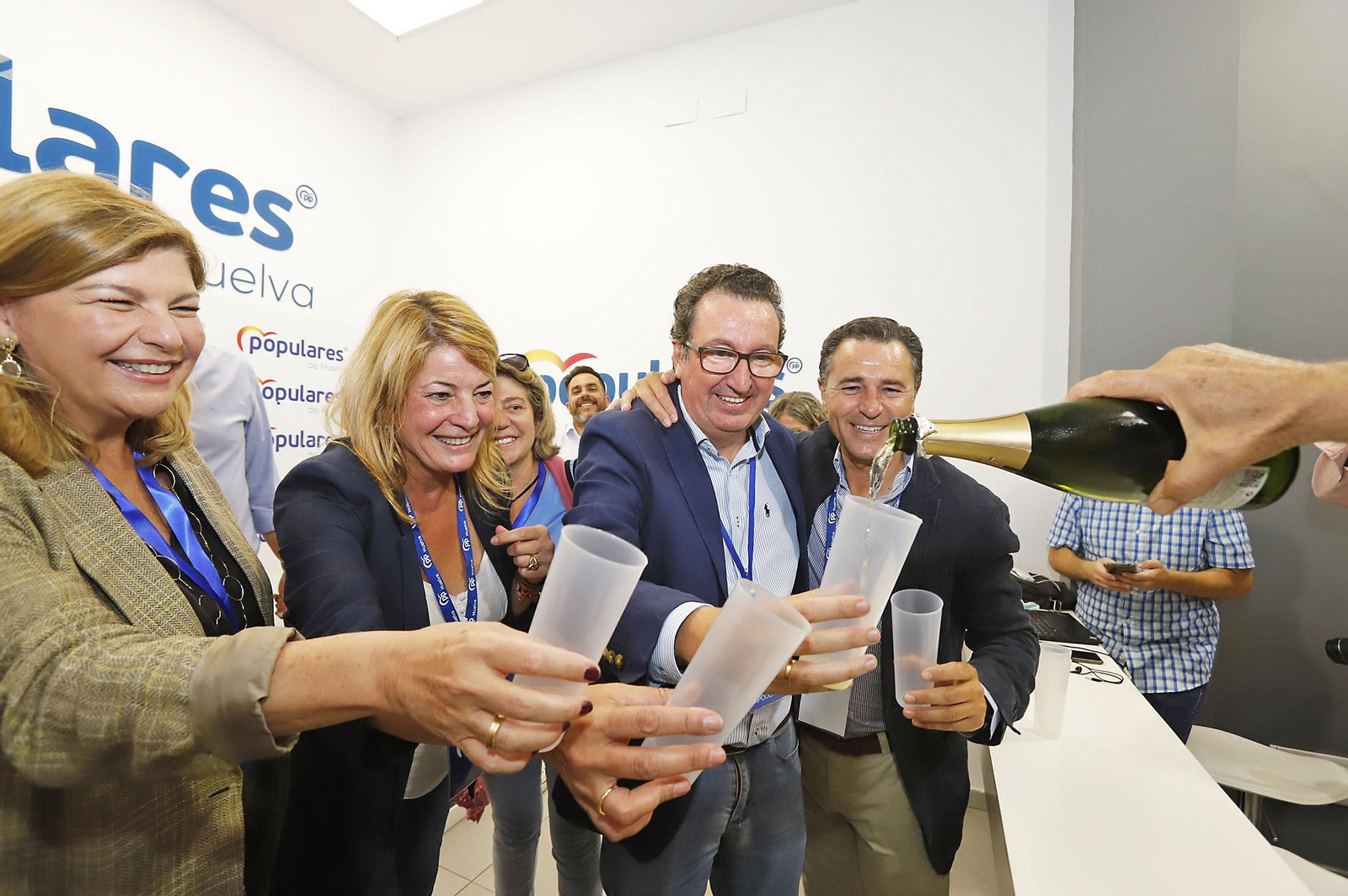 Elecciones 2023: Imágenes de la celebración por la vitoria de Pilar Miranda en las elecciones Municipales de Huelva