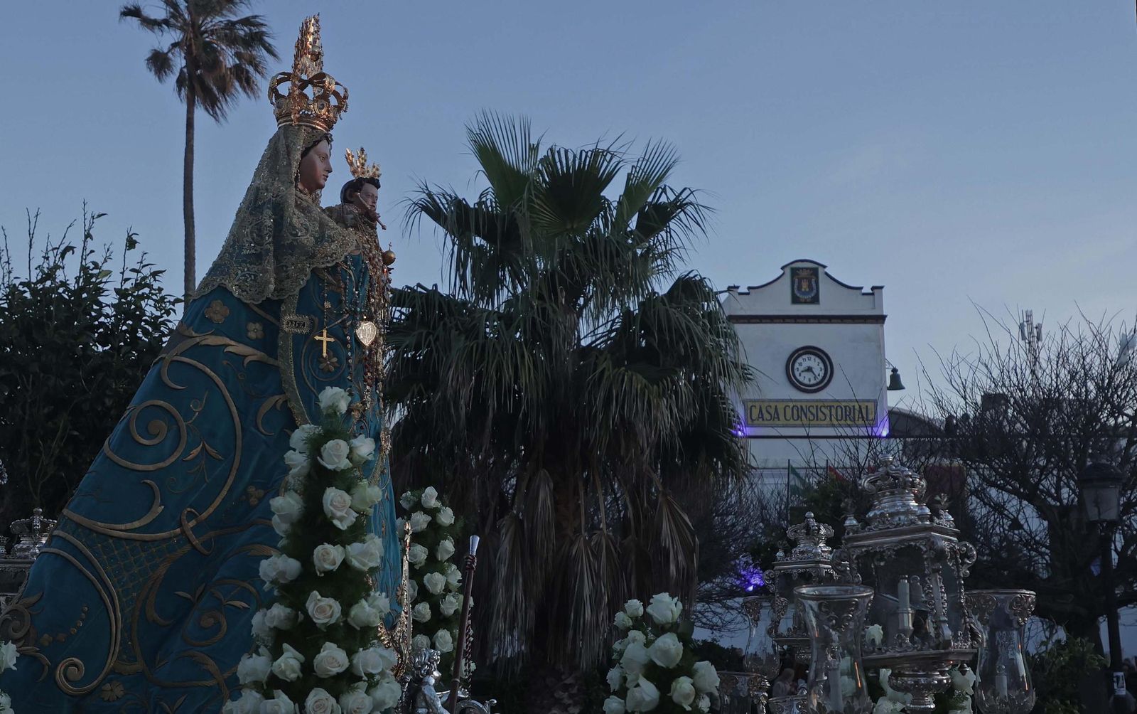 Fotos de la procesión conmemorativa del 275 aniversario del patronazgo de la Virgen de la Luz en Tarifa