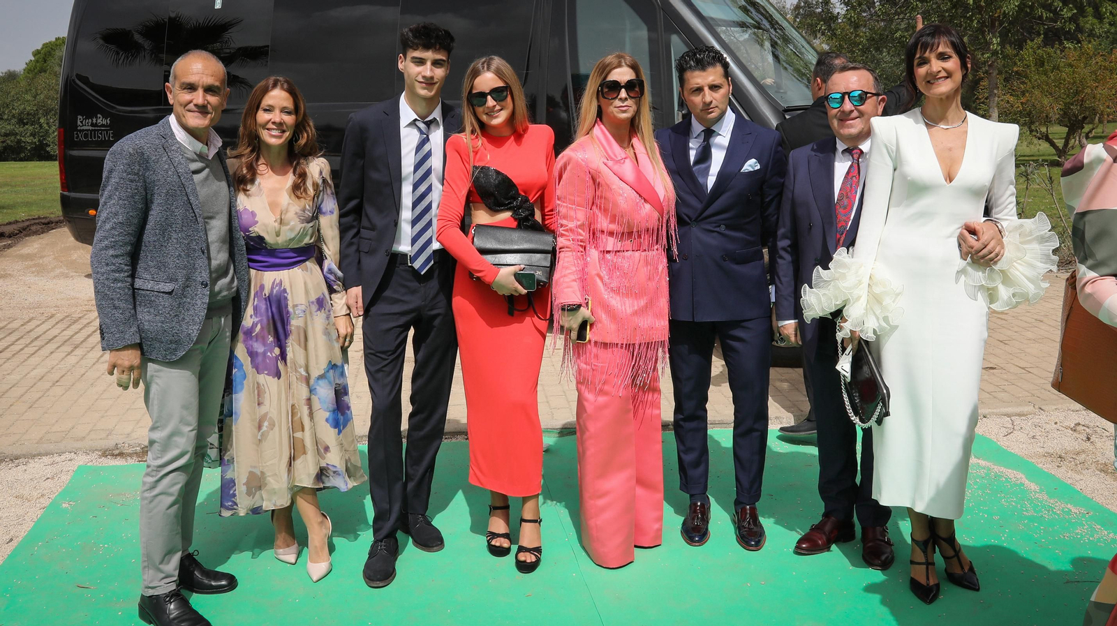 Artistas, políticos y empresarios en el bautizo de los nietos de José Luis López en Jerez