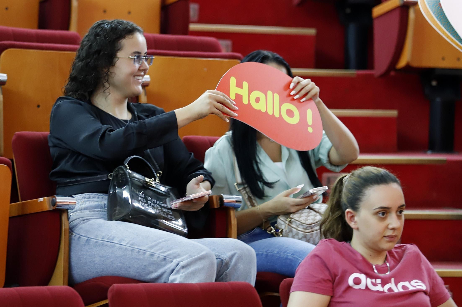 Imágenes de la bienvenida a los Erasmus en la Universidad de Huelva