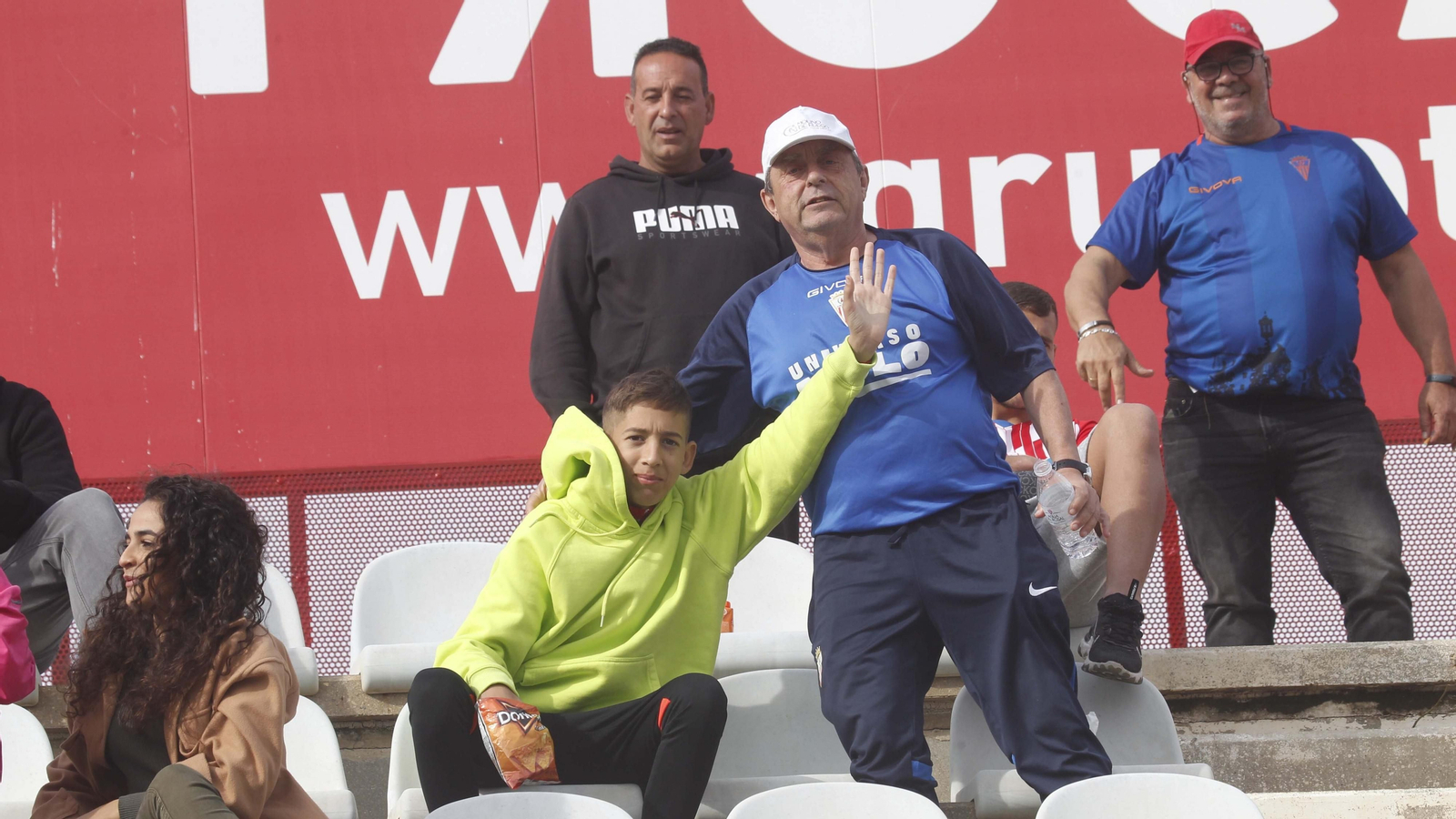 Búscate en el Algeciras CF  - Linares de Primera Federación