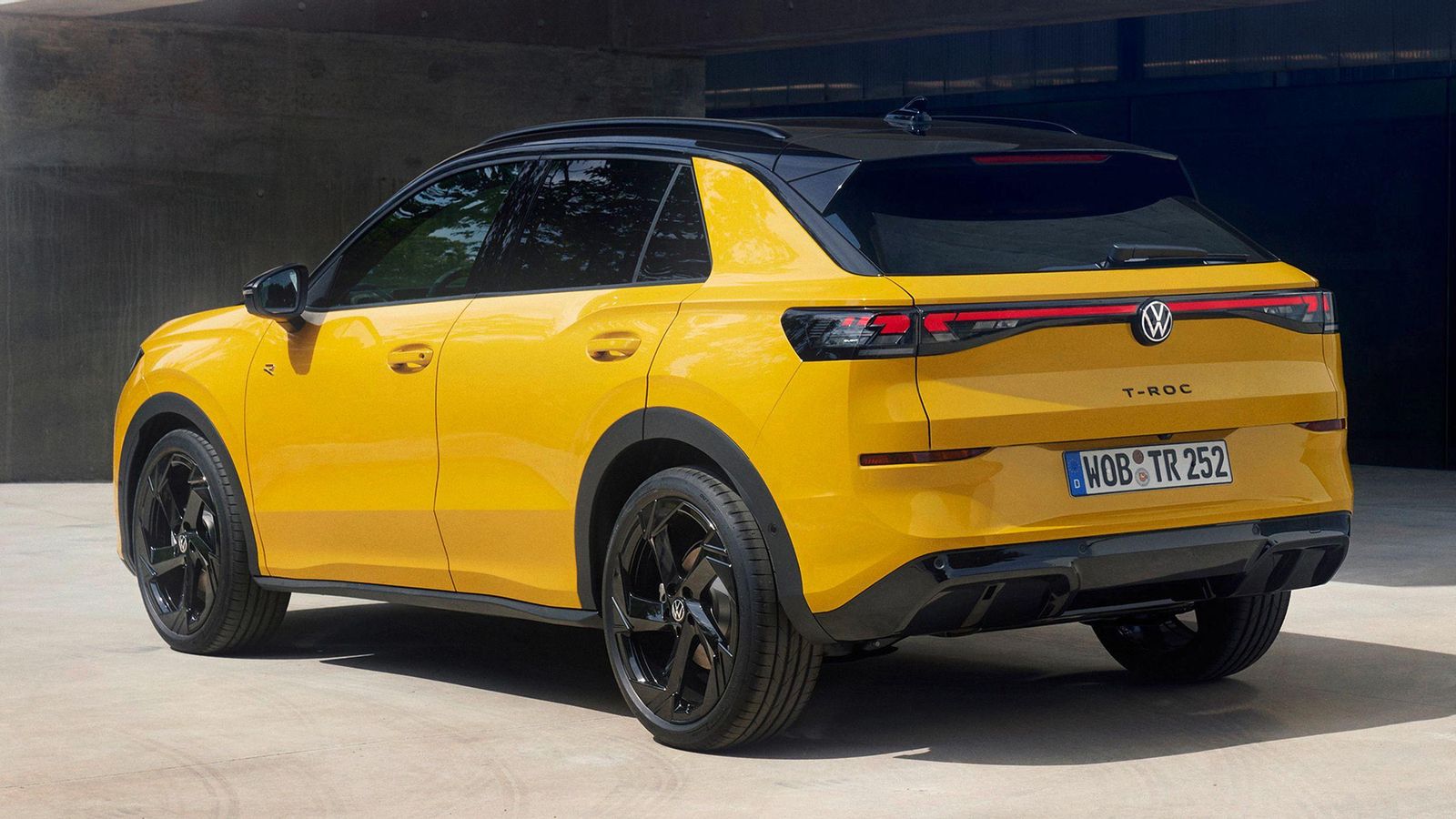 Habrá una versión R que remarcará el aspecto deportivo con elementos como sus llantas o una parrilla totalmente en negro.