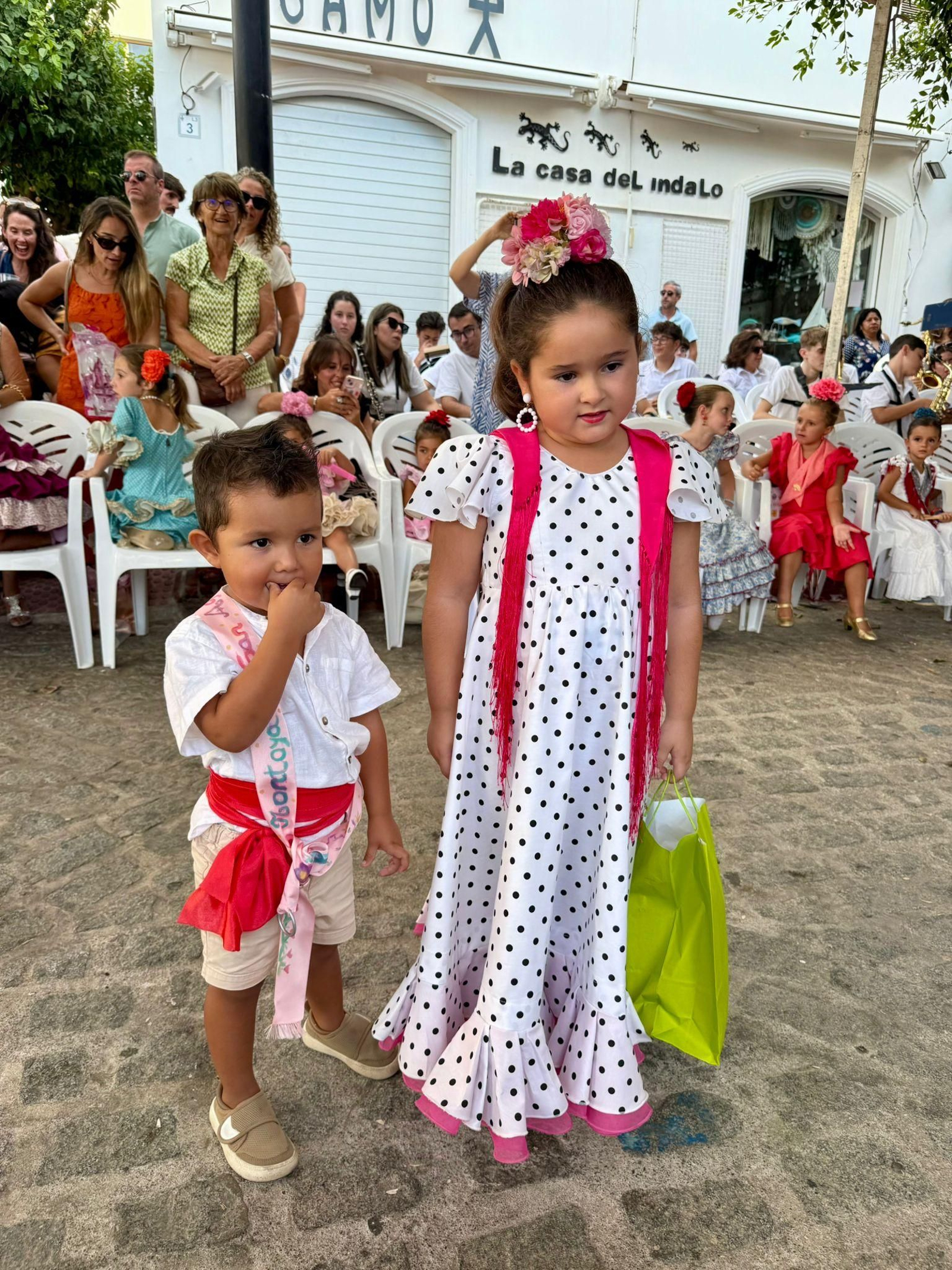 Las mejores imágenes de la Feria del Mediodía y la carrera de cintas infantiles de Mojácar