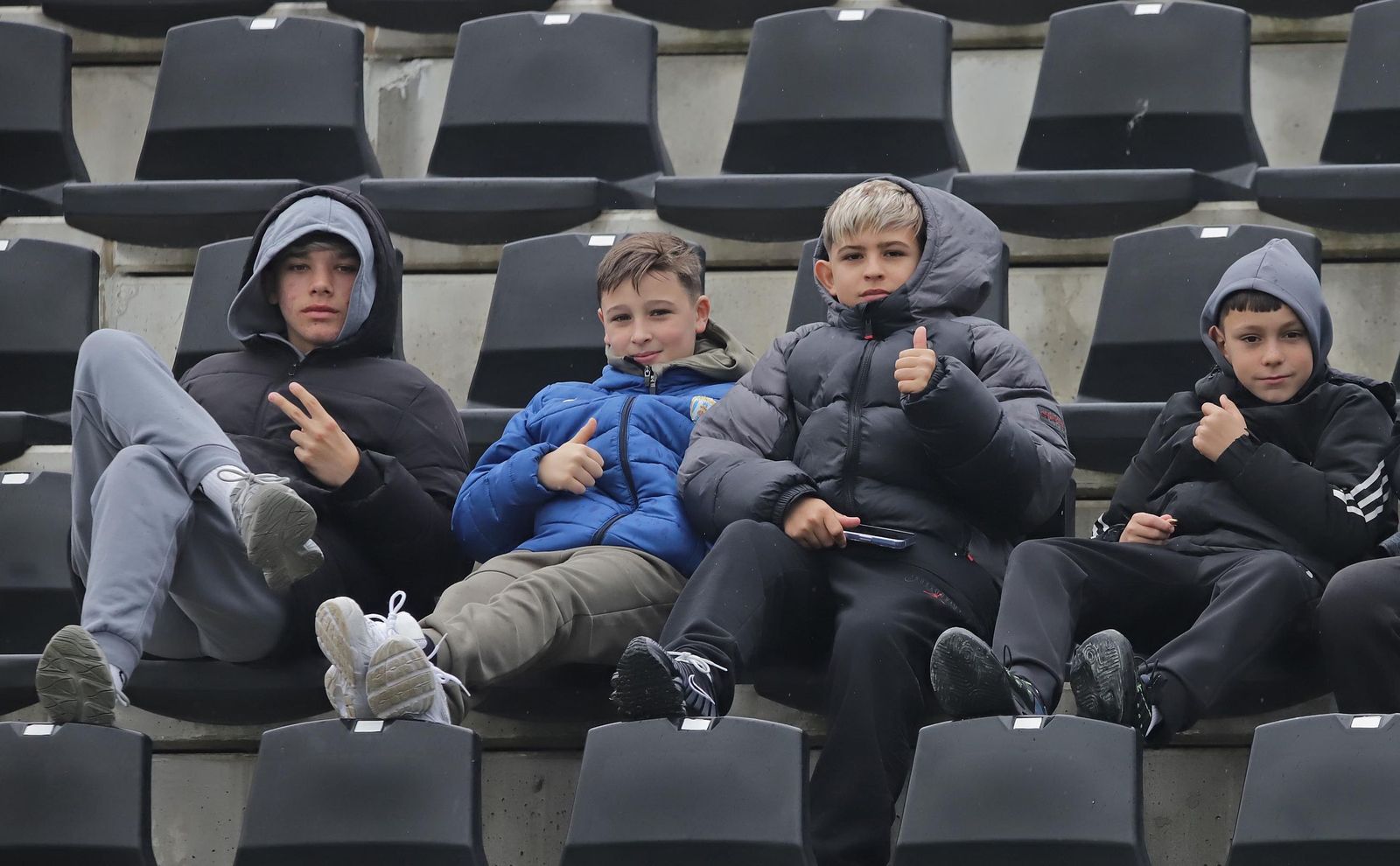 Búscate en el Ciudad de La Línea durante el Balona - Córdoba B de Tercera Federación