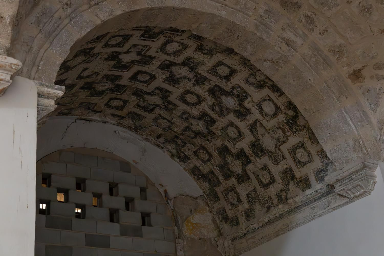El interior de la iglesia de Santo Domingo de Jaén, al detalle.