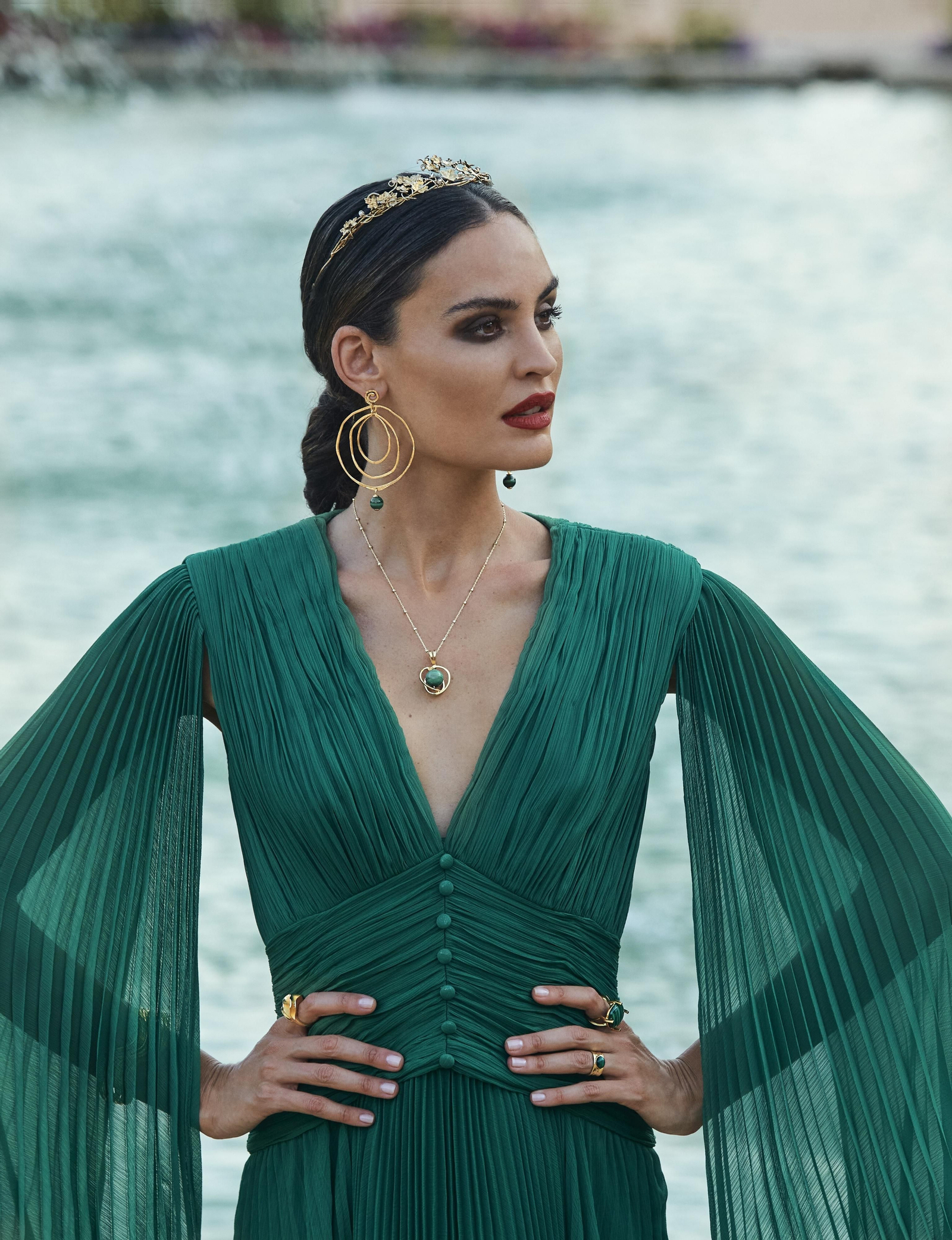 Las gasas y los drapeados son opciones de lo más favorecedoras en esta nueva temporada