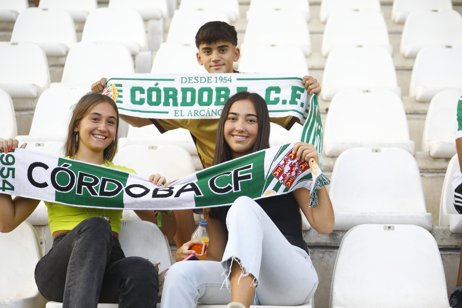 Las mejores fotos del ambiente en El Arcángel para el Córdoba CF - Deportivo