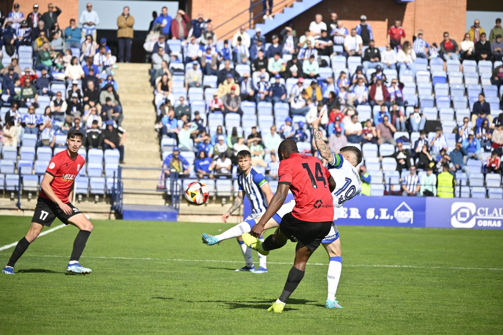Imágenes del partido: Recre - Melilla