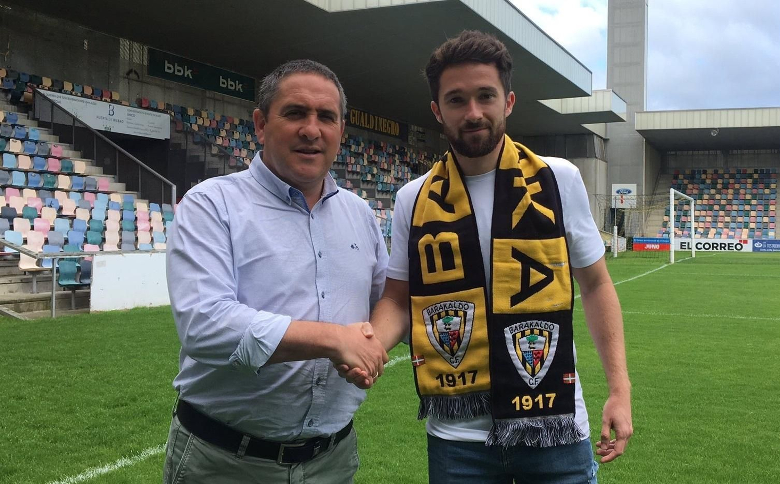 Urtzi Iriondo, en su presentación tras regresar al Barakaldo esta temporada.
