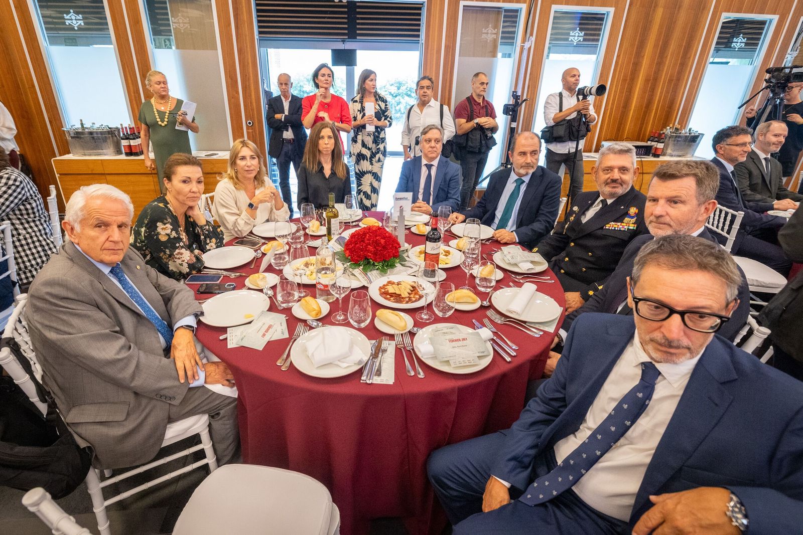 Las imágenes de la entrega del VIII Premio Federico Joly a Sara Baras en Cádiz