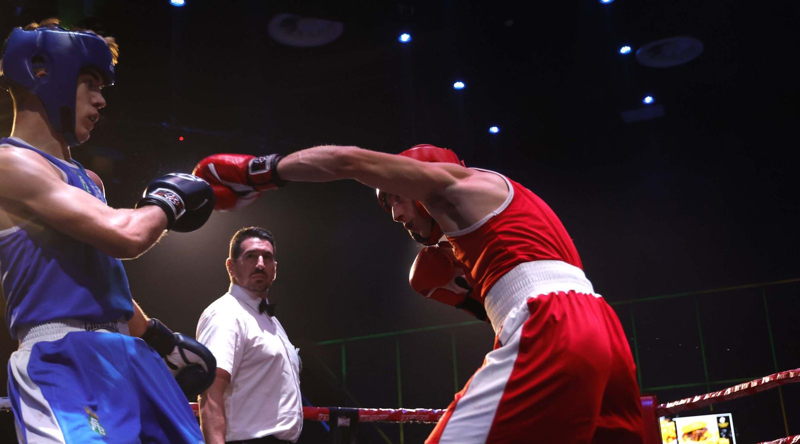 Las fotos de la VIII Fight Night de boxeo del Don Príncipe en San Roque