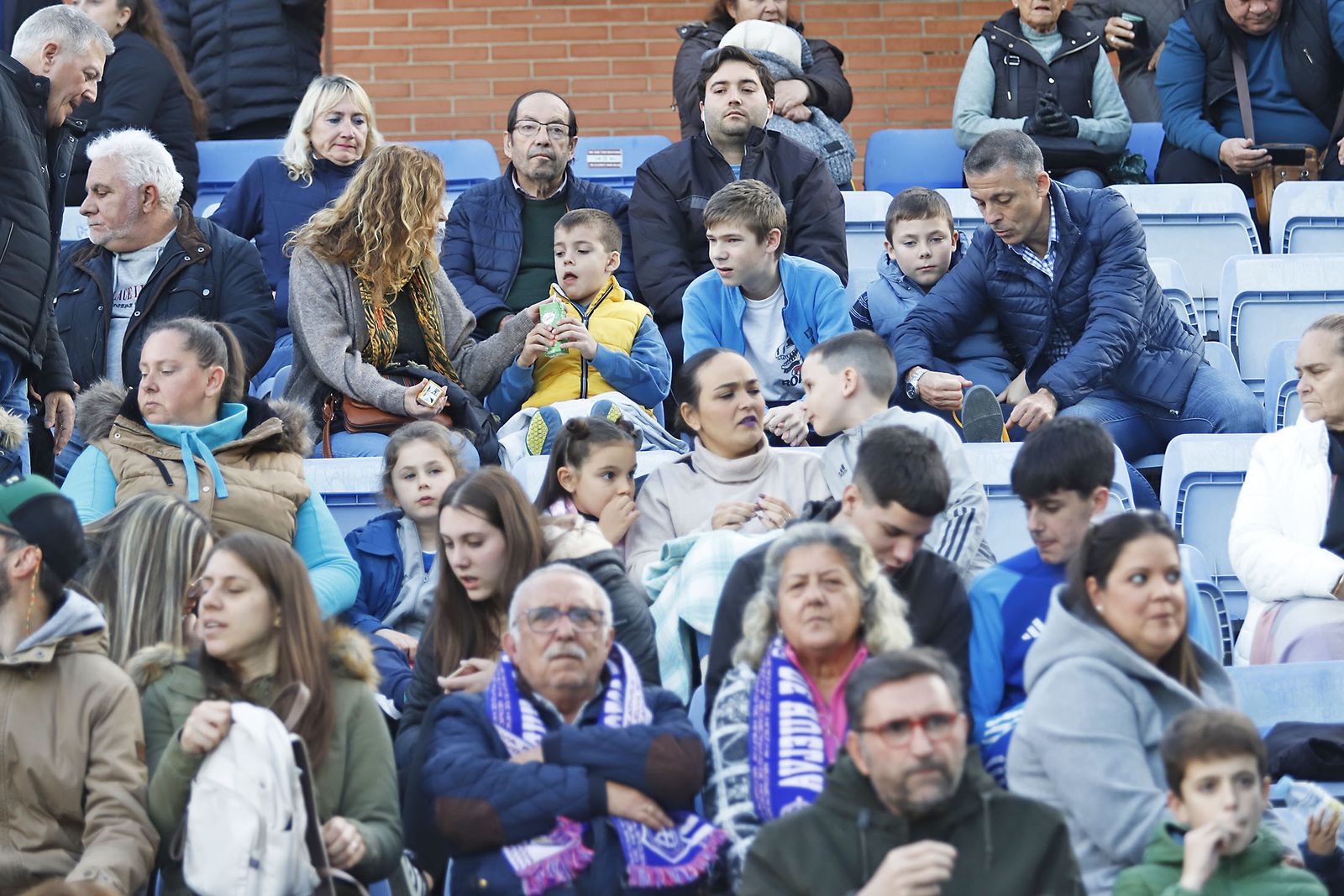 Imágenes del ambiente en el encuentro entre el Recreativo de Huelva y el Real Murcia