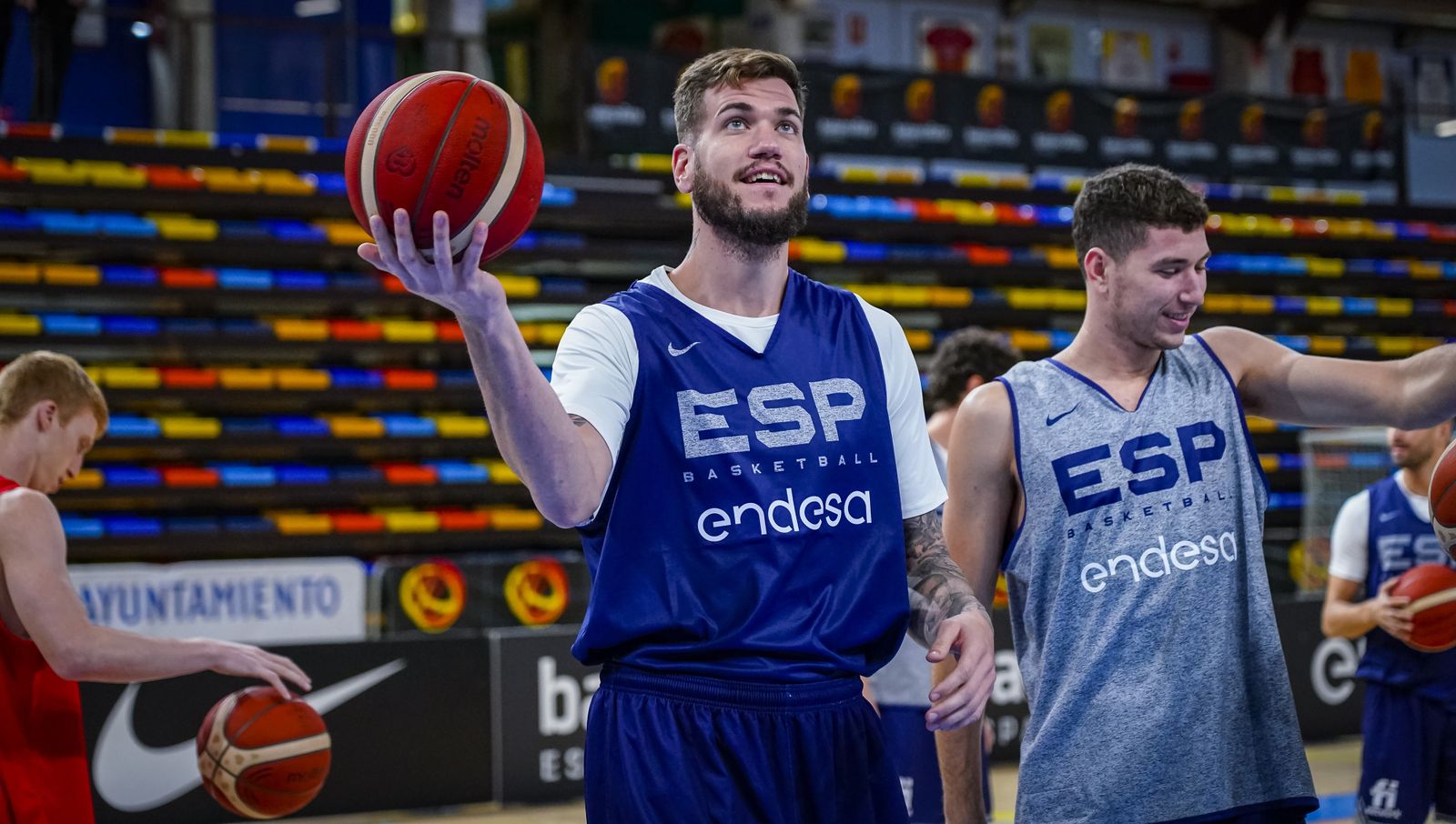 Fotos: Los jugadores del Unicaja ya entrenan con España