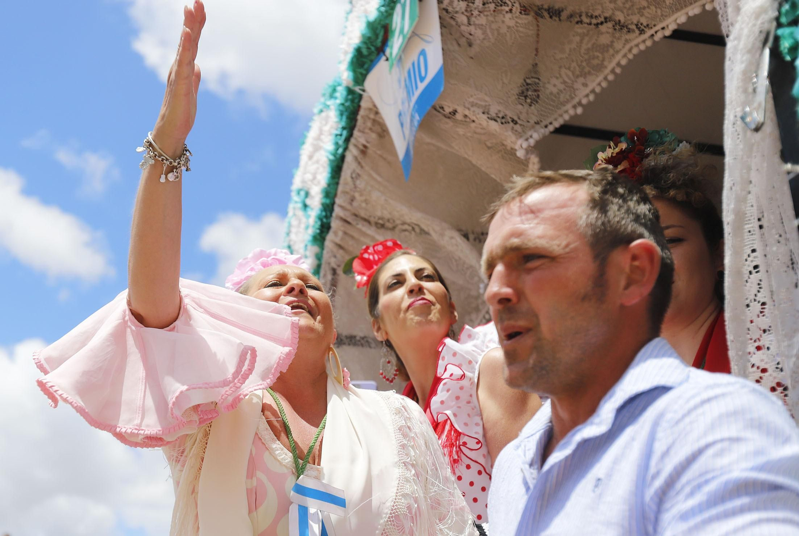 Presentación de la Hermandad de Huelva ante la Blanca Paloma