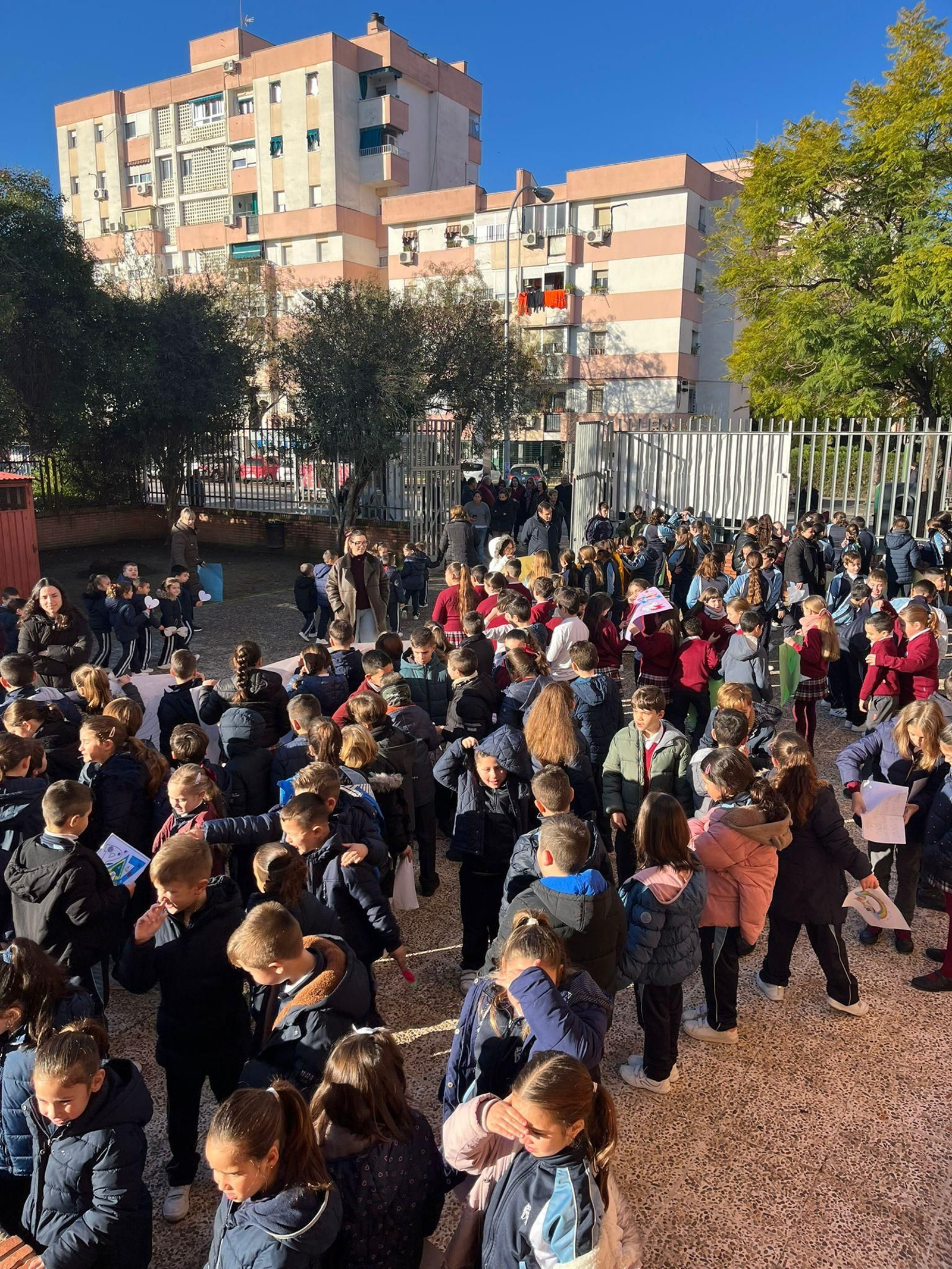 Los colegios de Córdoba celebran el Día de la Paz, en imágenes