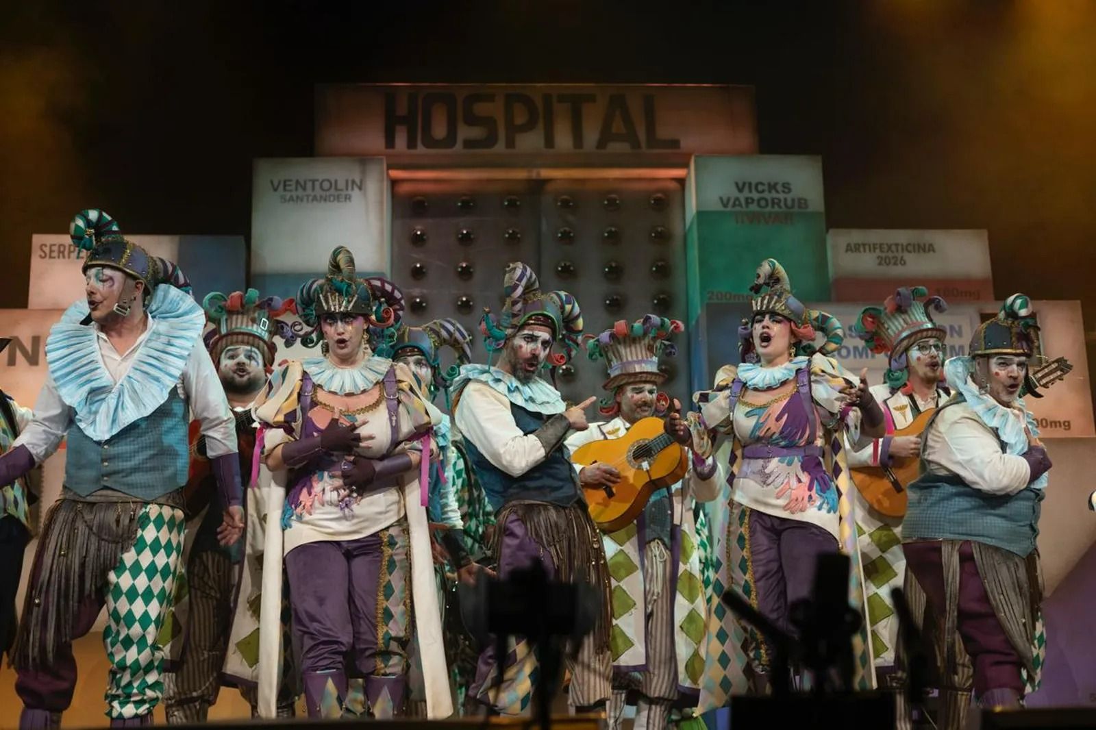 La comparsa 'DSAS3' de Jesús Bienvenido en el Falla.