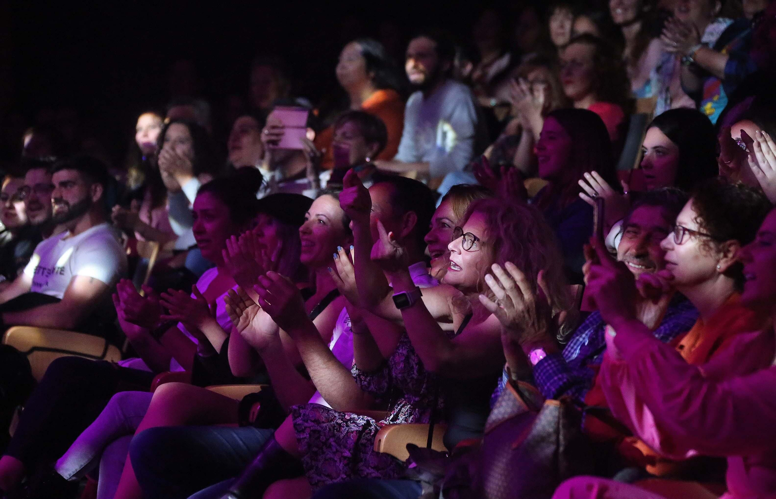 Fotos del concierto de María Peláe en La Línea