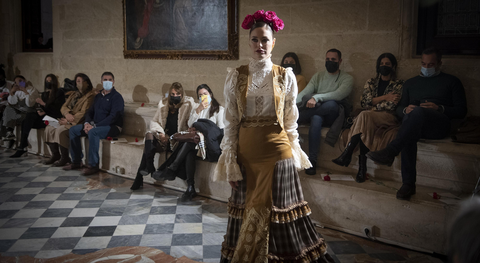 El desfile de moda flamenca Uniqo Qlamenco, en imágenes