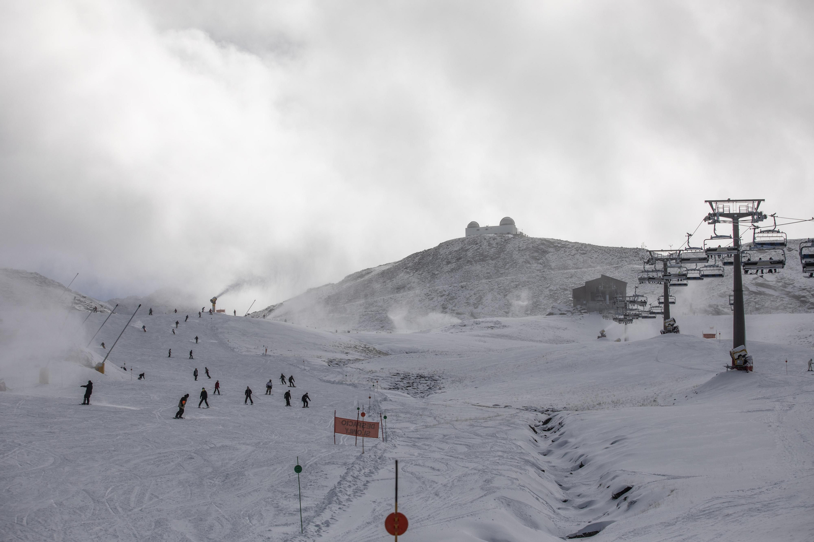 Fotos: así ha sido el inicio de la temporada de esquí en Sierra Nevada
