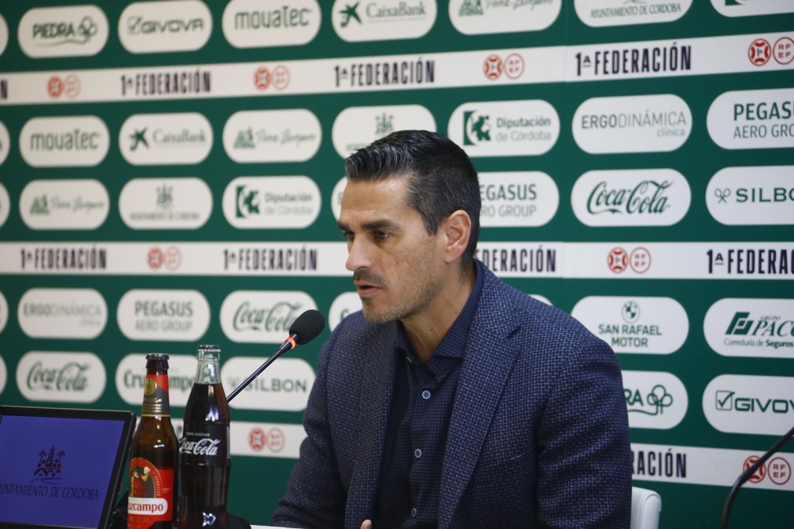 La presentación de Marco Camus en el Córdoba CF, en imágenes