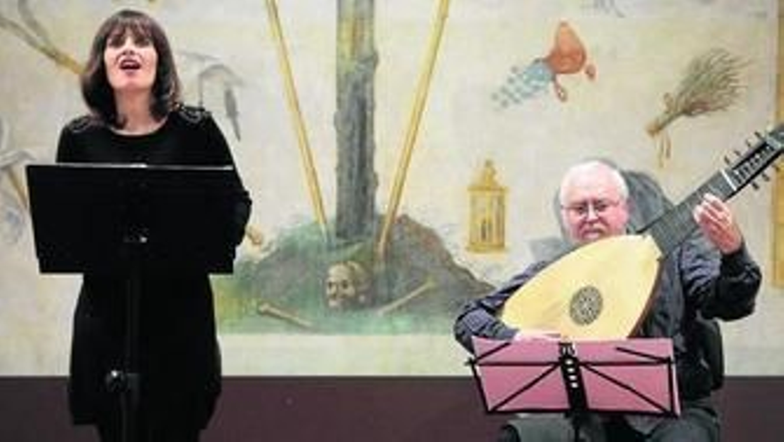 Mariví Blasco y Juan Carlos Rivera, anoche durante la presentación del disco en el Espacio Santa Clara.