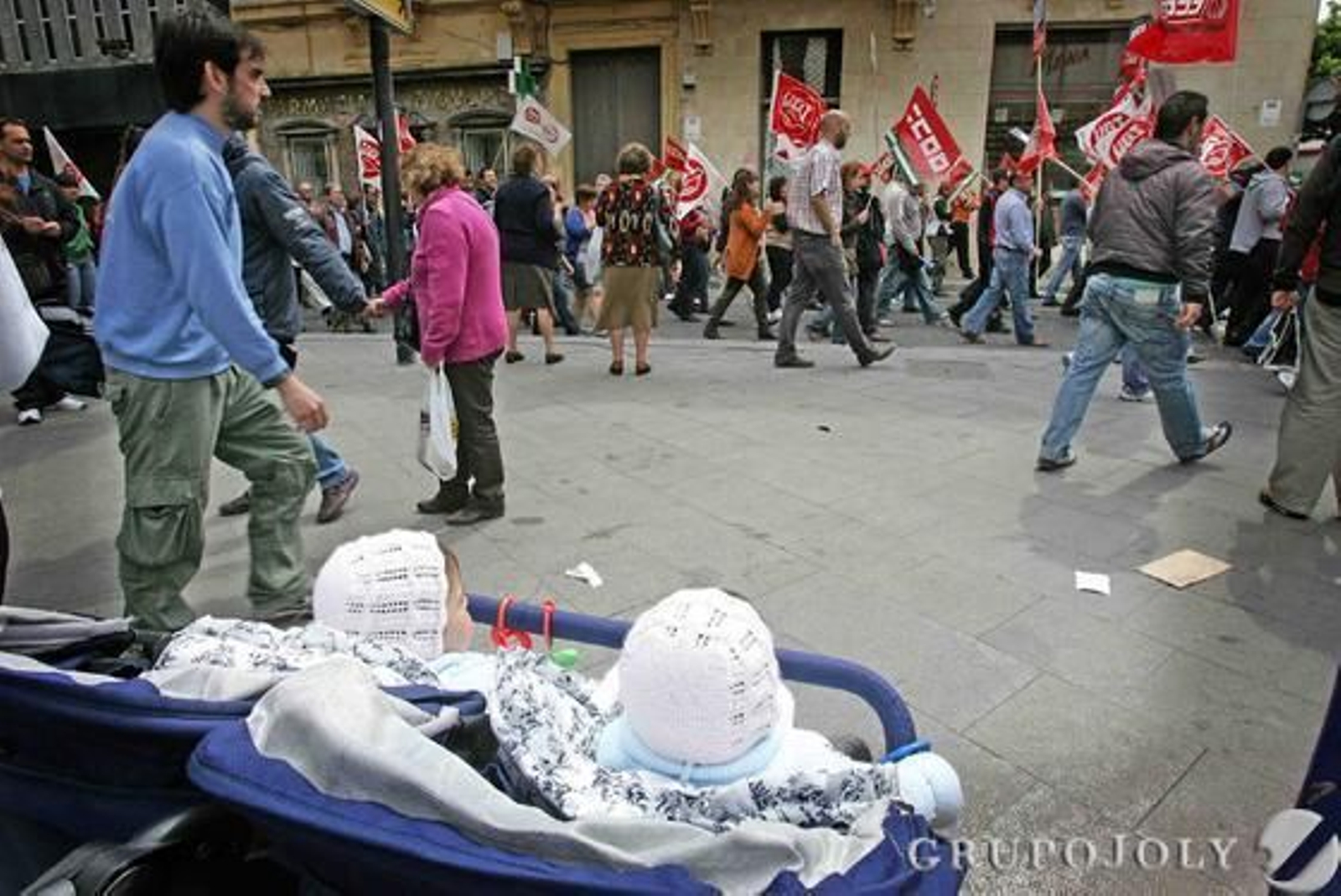 Las imágenes de la huelga general en Jerez.   Foto: Pascual
