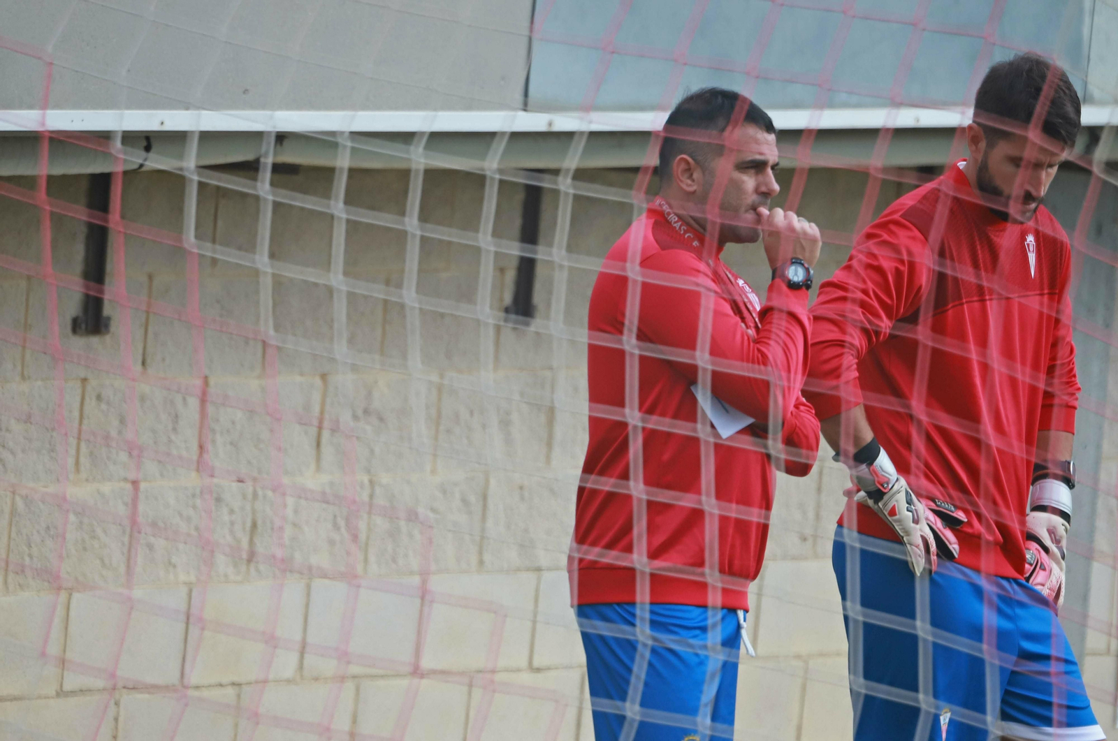 Fajardo, junto a su ayudante Hugo Gretener, durante un entrenamiento.