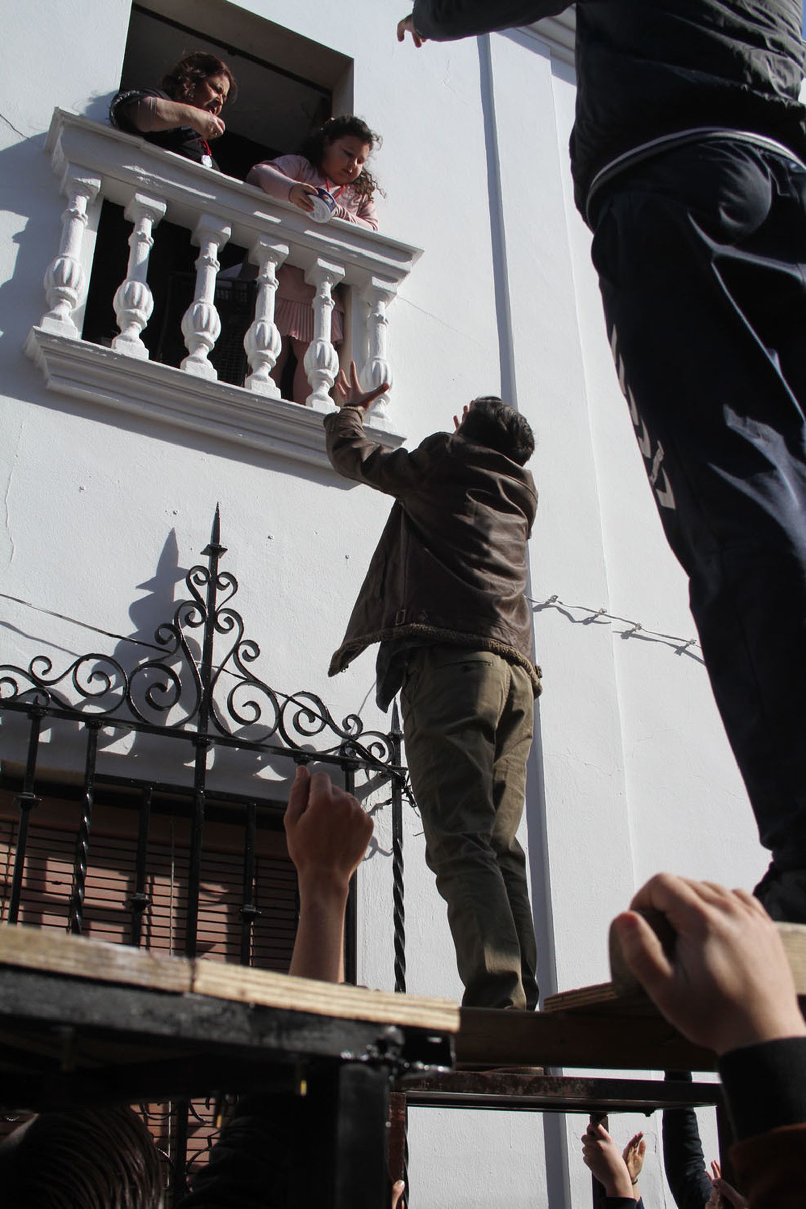 Imágenes de las tiradas en honor a San Antonio Abad en Trigueros