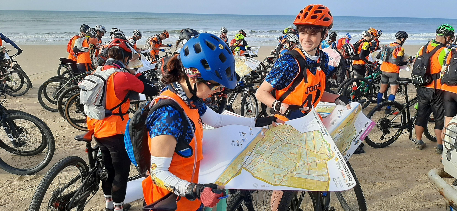 Participantes durante el Campeonato de Andalucía en Matalascañas.