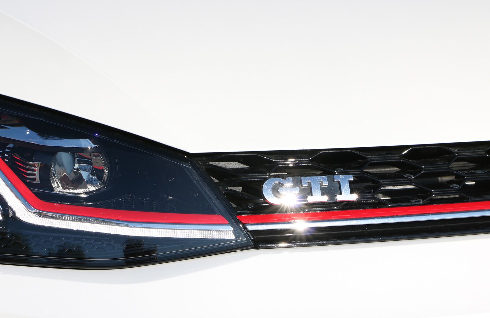 Volkswagen Golf GTI Performance 245 CV DSG | Galería de Fotos