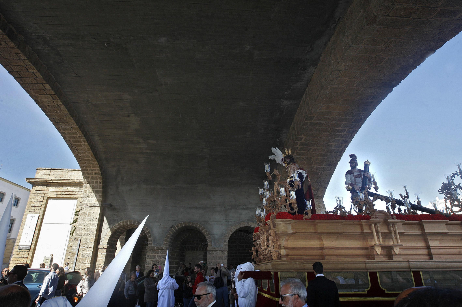 Salida de la hermandad del Despojado