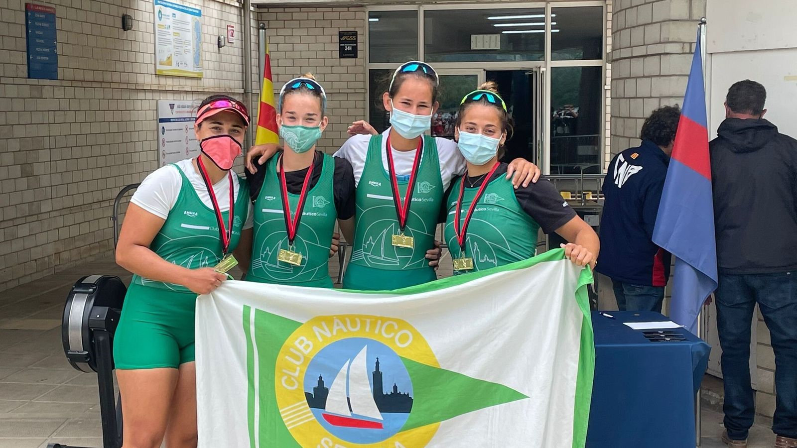 Cuatro scull absoluto femenino del Club Náutico, vencedor del Trofeo Pedro Abreu.