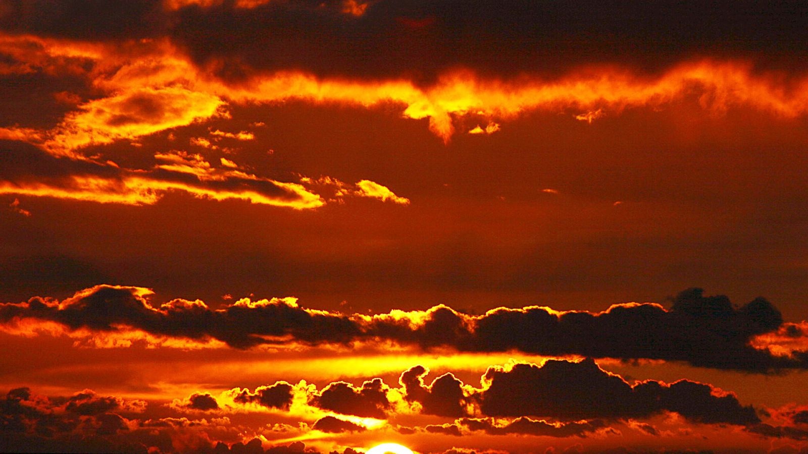 Atardecer  en la playa del Hoyo | Josué Correa