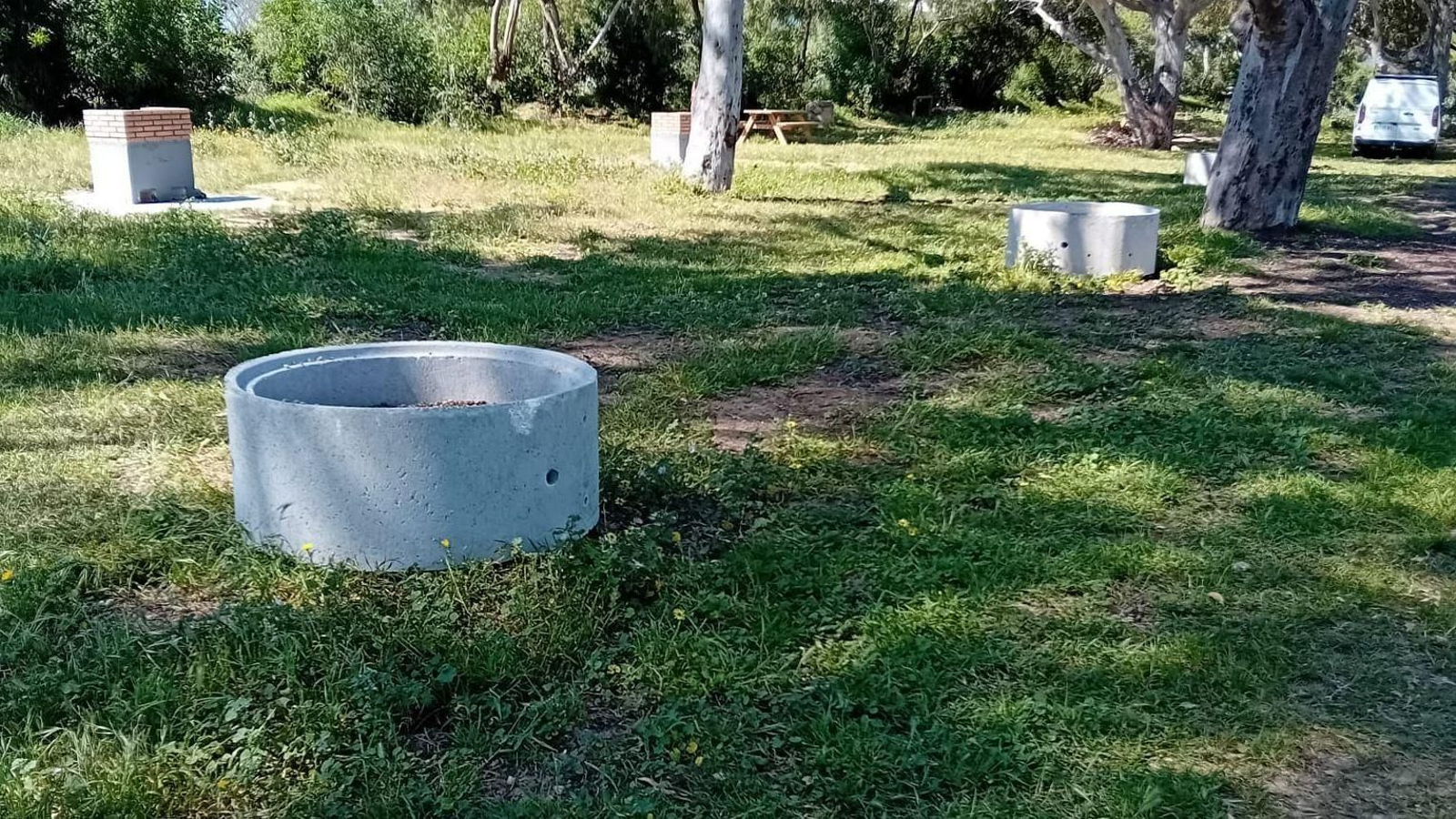 Barbacoas instaladas en el Río San Pedro