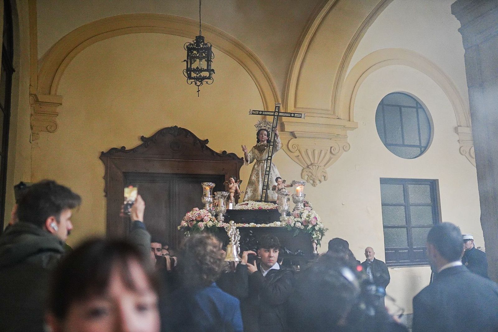 Así se ha vivido el Domingo de Resurrección en los templos en Granada