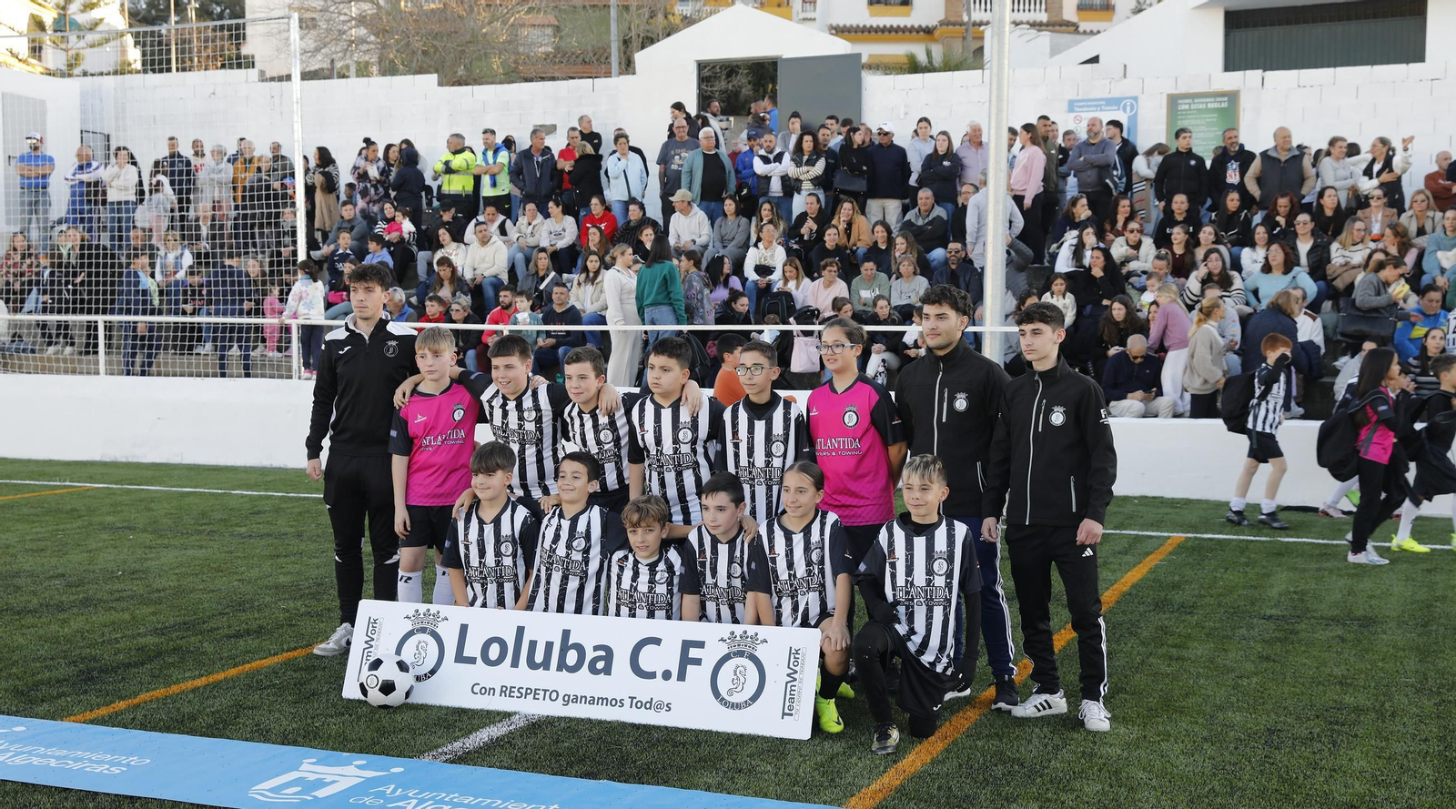 Las fotos de la inauguración del césped artificial del campo Teodosio Tomás del Loluba de Algeciras Las fotos de la inauguración del césped artificial del campo Teodosio Tomás del Loluba de Algeciras