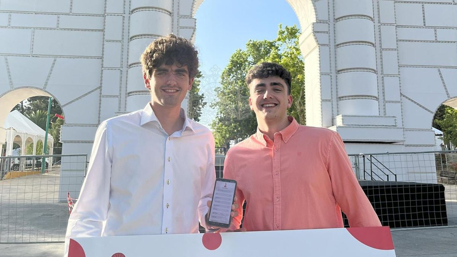 Hermanos Javier y Enrique.