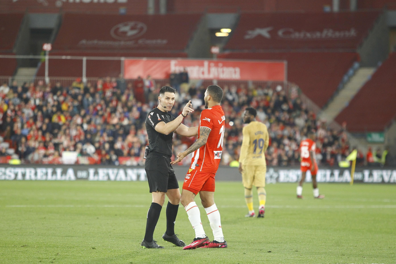Imágenes de la victoria de la U.D. Almería ante el F.C. Barcelona