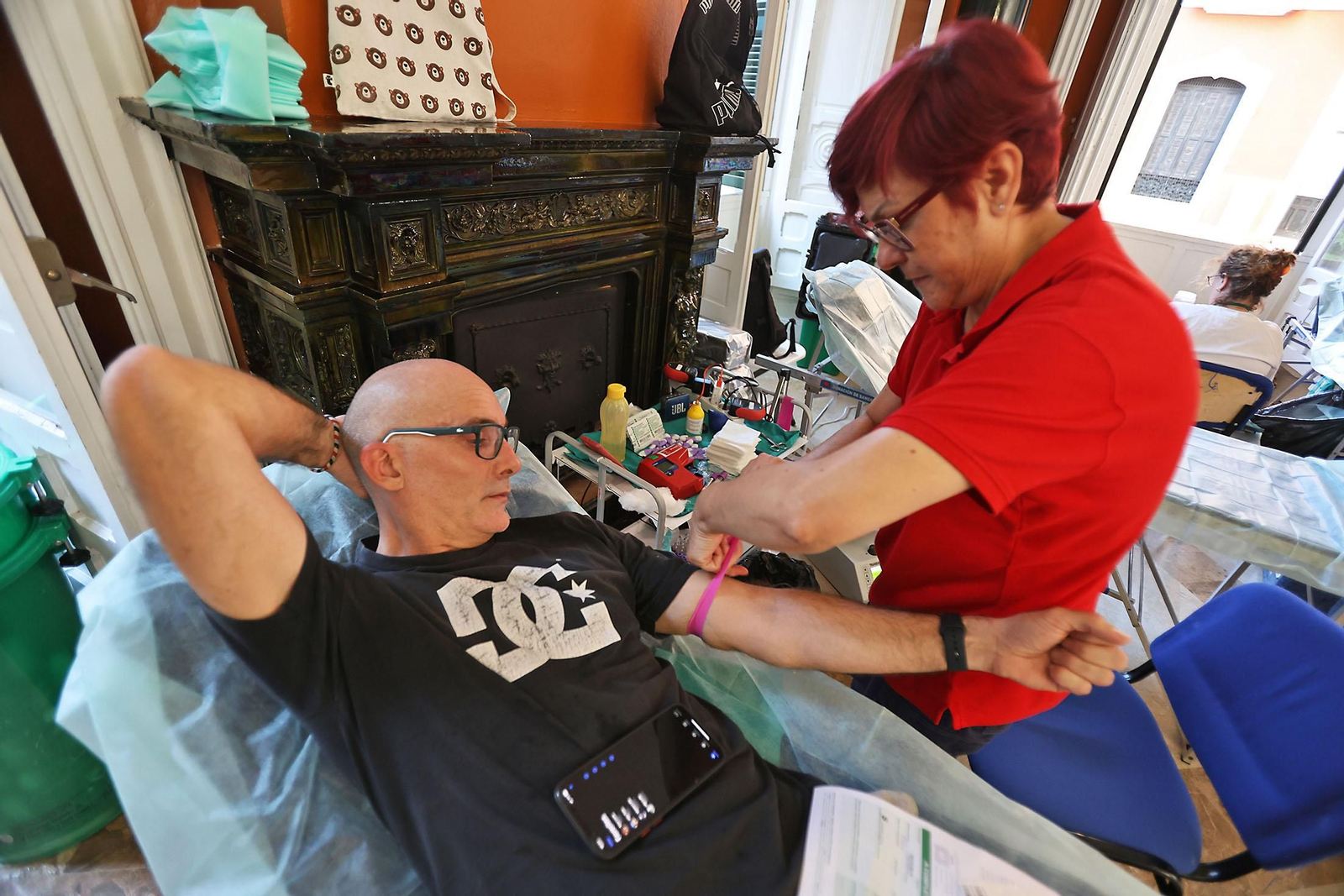 Imágenes de la macrocolecta de sangre en la Casa Colón de Huelva