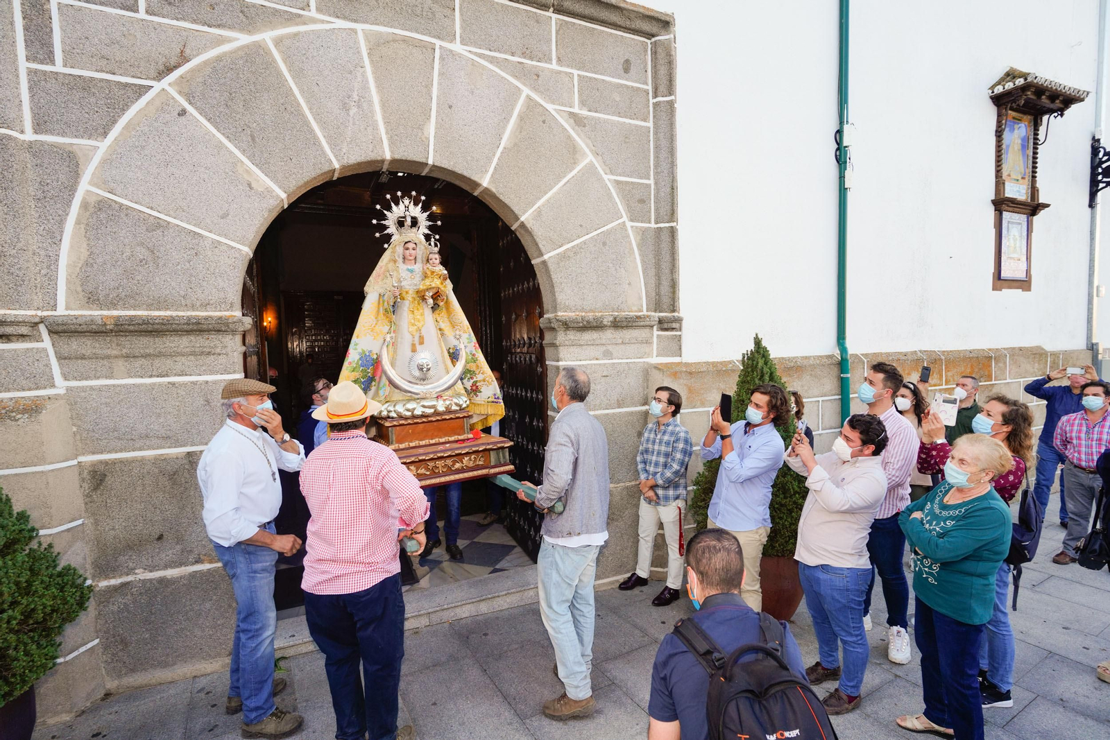 Las fotografías de la llegada de la Virgen de Luna a Villanueva de Córdoba