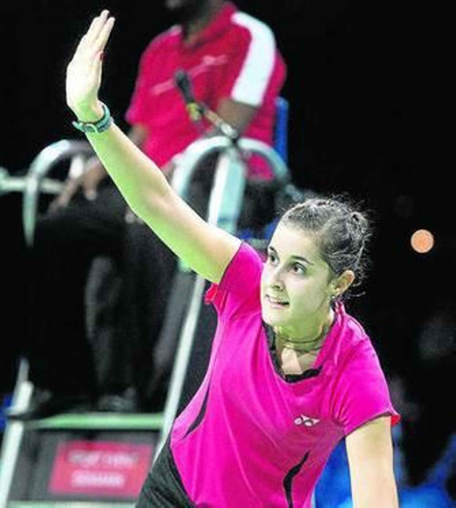 Carolina celebra su triunfo de ayer ante la india Shindu.