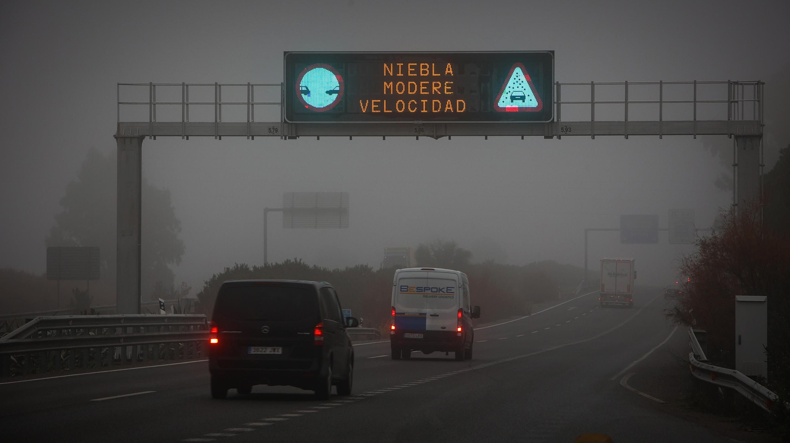Densa niebla en Jerez