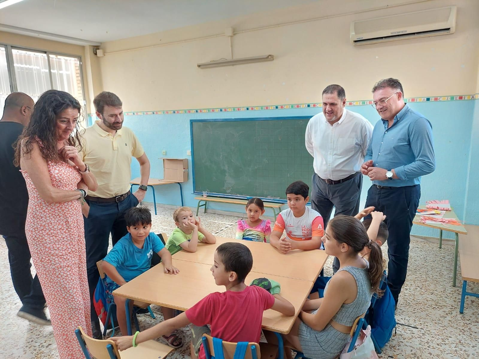 Visita a una de las Escuelas de Verano.